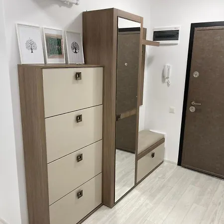 Apartament Moghioros Park Dum1 3*